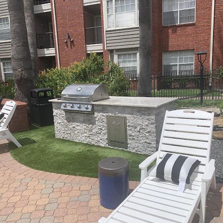 Spacious 2Br&2Ba Med Center Apt, Free Parking&Shuttle Хюстън Екстериор снимка